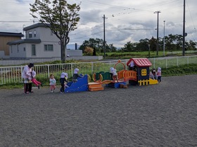 保育所（園）の屋外大型遊具を設置しました