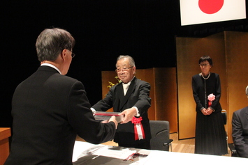 特別功労　北谷文夫氏