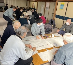 住民と学ぶ避難所訓練