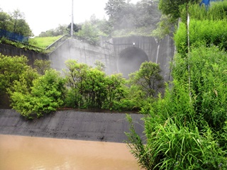 河川トンネル（砂川側、ペンケ歌志内川）