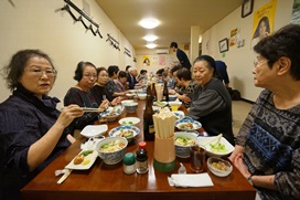 駅前町内会敬老会