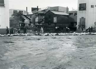 昭和56年パンケ歌志内川東1条付近