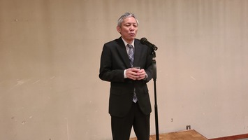 祝杯：中村経済部長